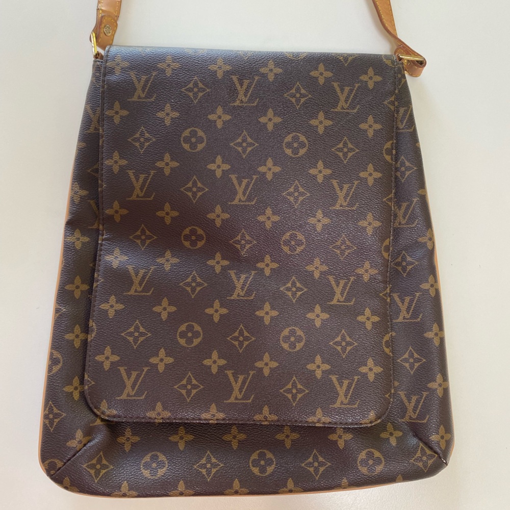Louis Vuitton Shoulder or Crossbody